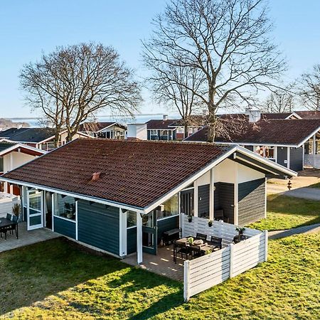 Gorgeous Home In Aabenraa With Wifi エクステリア 写真