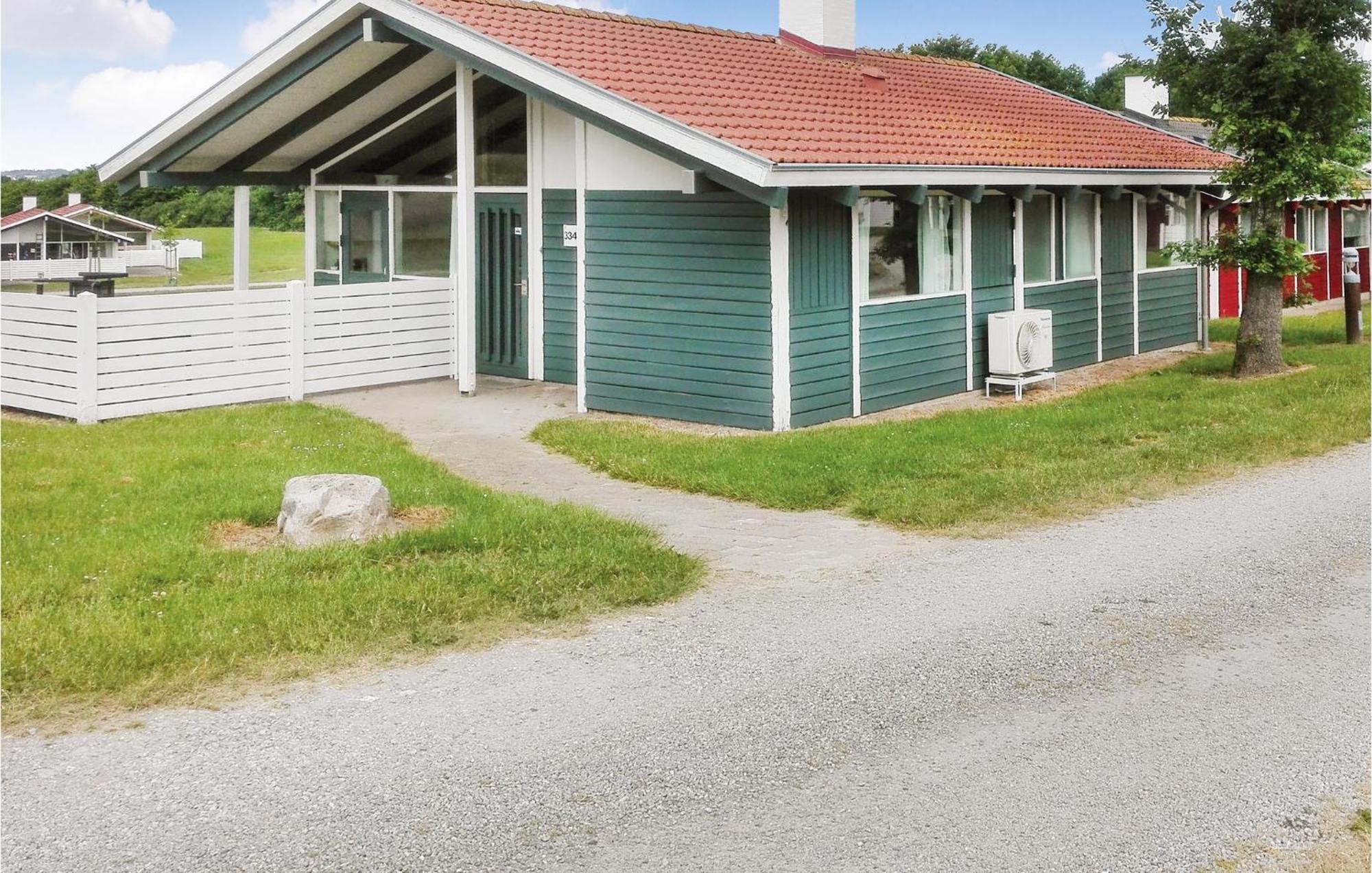 Gorgeous Home In Aabenraa With Wifi エクステリア 写真