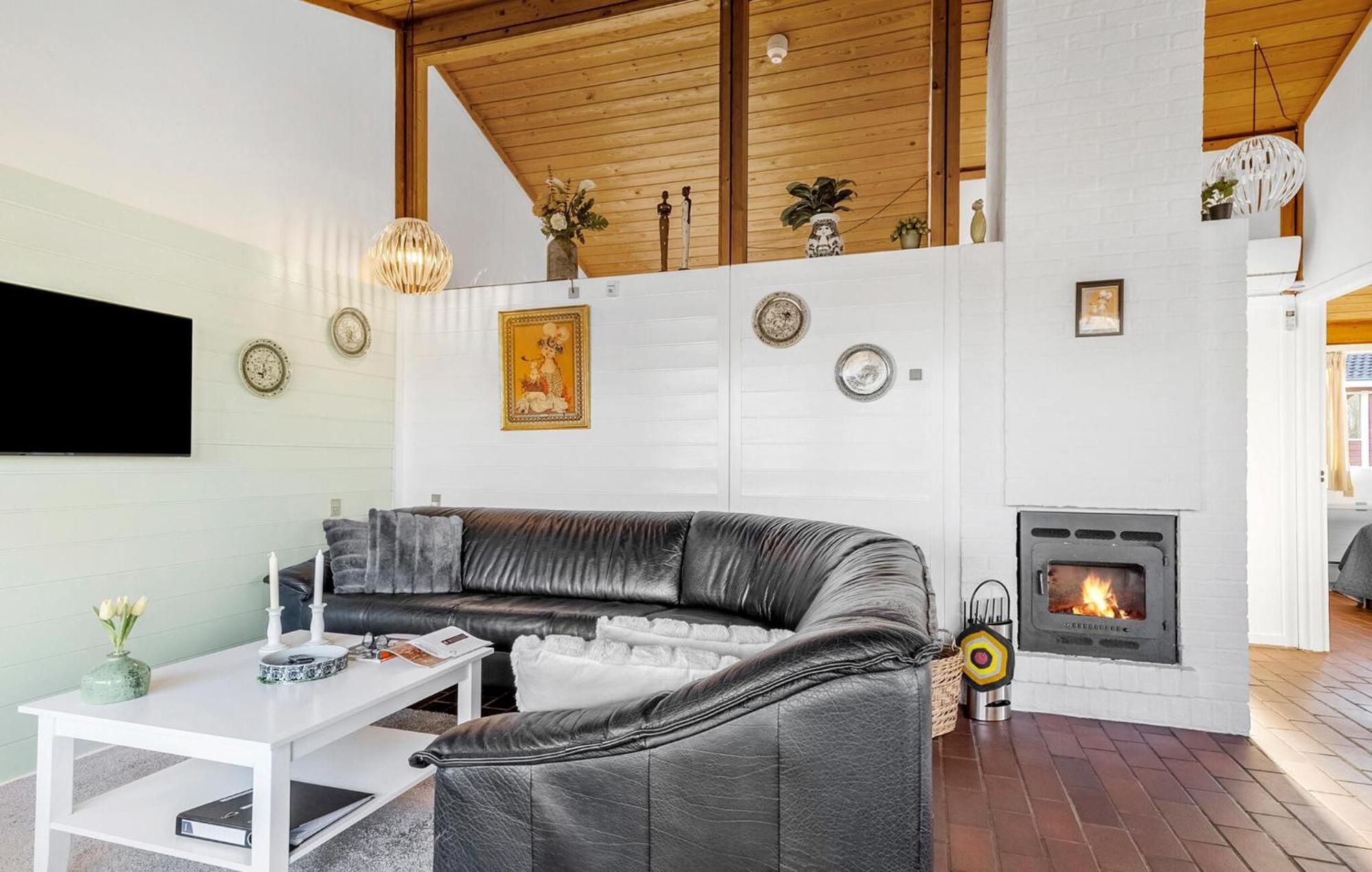 Gorgeous Home In Aabenraa With Wifi エクステリア 写真